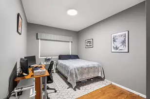 1123 W Grace St, Chicago, IL 60613 - Photo 16