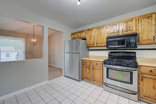128 Sherman St, Bartlett, IL 60103 - Photo 10