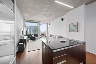 600 N Fairbanks Ct, Chicago, IL 60611 - Photo 10
