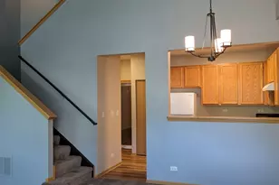 2257 Georgetown Cir, Aurora, IL 60503 - Photo 6