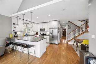 938 Mapleton Ave, Oak Park, IL 60302 - Photo 10