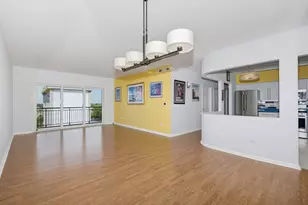5555 N Cumberland Ave, Chicago, IL 60656 - Photo 2