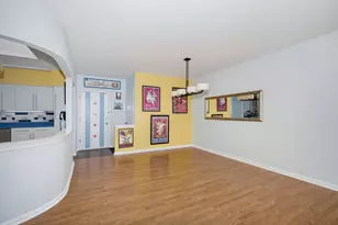 5555 N Cumberland Ave, Chicago, IL 60656 - Photo 4