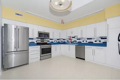 5555 N Cumberland Avenue #901, Chicago, IL 60656 - Photo 6