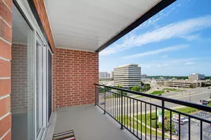 5555 N Cumberland Ave, Chicago, IL 60656 - Photo 20