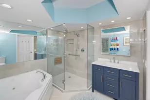 5555 N Cumberland Ave, Chicago, IL 60656 - Photo 12