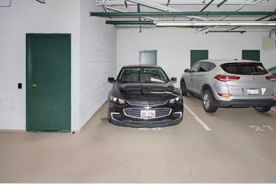 5555 N Cumberland Avenue #901, Chicago, IL 60656 - Photo 22