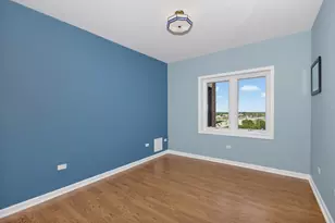 5555 N Cumberland Ave, Chicago, IL 60656 - Photo 18