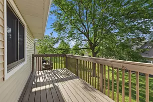 938 Hidden Lake Dr, Buffalo Grove, IL 60089 - Photo 22