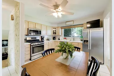 2314 E Lillian Lane, Arlington Heights, IL 60004 - Photo 8