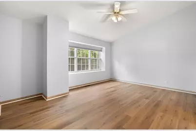 620 N Charter Hall Drive, Palatine, IL 60067 - Photo 20