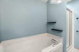 620 N Charter Hall Dr, Palatine, IL 60067 - Photo 26