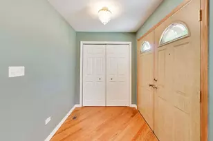 757 Oakwood Dr, Westmont, IL 60559 - Photo 20