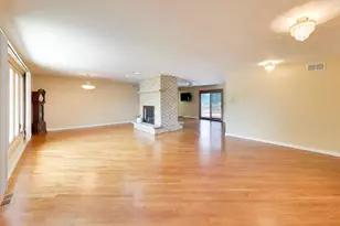 757 Oakwood Dr, Westmont, IL 60559 - Photo 12