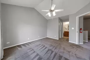 1432 Hampshire Ct, Roselle, IL 60172 - Photo 12