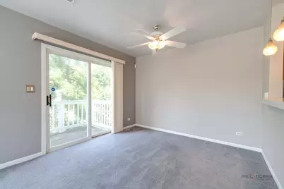 1432 Hampshire Court, Roselle, IL 60172 - Photo 8