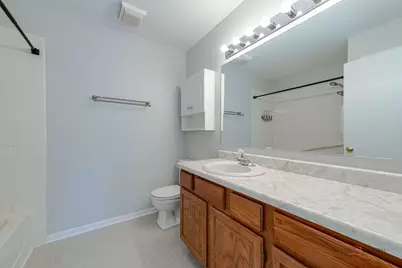 1432 Hampshire Court, Roselle, IL 60172 - Photo 16