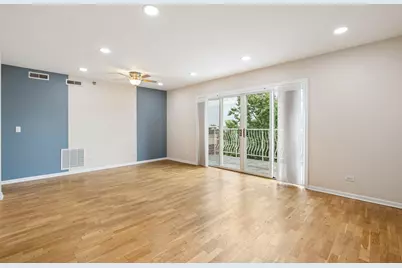 7051 W Touhy Avenue #604, Niles, IL 60714 - Photo 4
