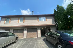 1826 Kerrybrook Ct, Sycamore, IL 60178 - Photo 1