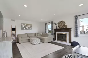 1806 Portsmouth Ln, Schaumburg, IL 60194 - Photo 6