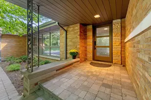 8711 W 123rd St, Palos Park, IL 60464 - Photo 1