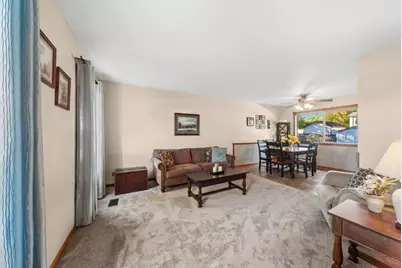 677 Windemere Lane, Carol Stream, IL 60188 - Photo 4