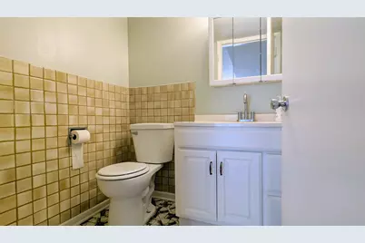382 Dover Drive, Des Plaines, IL 60018 - Photo 10