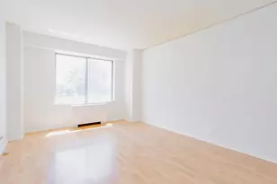7033 N Kedzie Ave, Chicago, IL 60645 - Photo 14