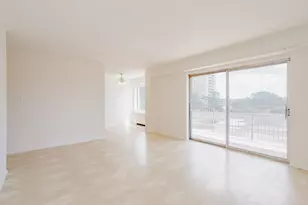 7033 N Kedzie Ave, Chicago, IL 60645 - Photo 8