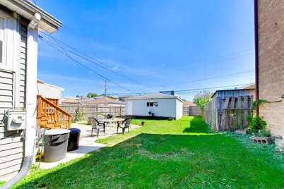 2713 N 75th Avenue, Elmwood Park, IL 60707 - Photo 30