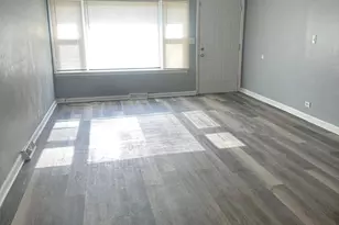 15404 Maple Ln, Markham, IL 60428 - Photo 6