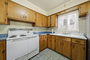 3518 Rosemear Ave, Brookfield, IL 60513 - Photo 8