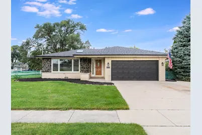 10458 S 81st Avenue, Palos Hills, IL 60465 - Photo 1