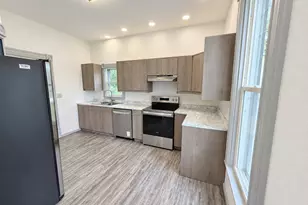 208 W Pells St, Paxton, IL 60957 - Photo 12
