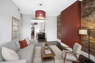 3326 E 90th St, Chicago, IL 60617 - Photo 2