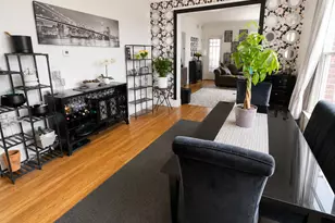 1726 W Carmen Ave, Chicago, IL 60640 - Photo 2