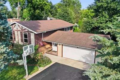 213 Liberty Avenue, Fox River Grove, IL 60021 - Photo 1