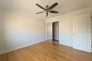 2704 W Lunt Ave, Chicago, IL 60645 - Photo 10