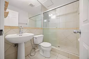 2333 W Harrison St, Chicago, IL 60612 - Photo 14