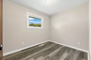 2106 Webster Ave, Joliet, IL 60436 - Photo 12