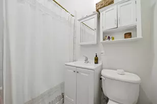 1433 W Superior St, Chicago, IL 60642 - Photo 20
