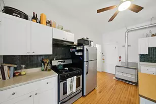 1433 W Superior St, Chicago, IL 60642 - Photo 6