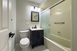 4256 Golf Rd, Skokie, IL 60076 - Photo 20