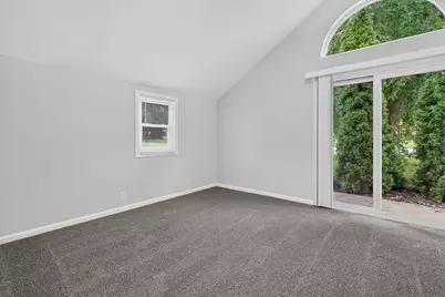 1721 Kelly Avenue, Crest Hill, IL 60403 - Photo 12