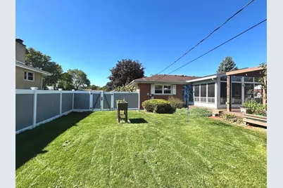 533 Woodview Avenue, Elk Grove Village, IL 60007 - Photo 28
