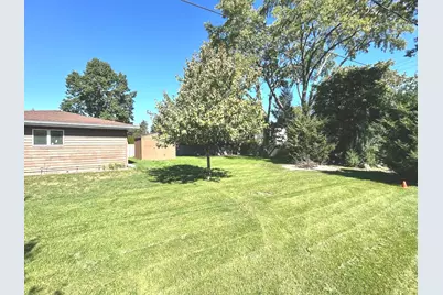 533 Woodview Avenue, Elk Grove Village, IL 60007 - Photo 34