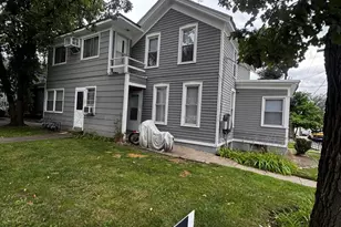 140 College St, Elgin, IL 60120 - Photo 1
