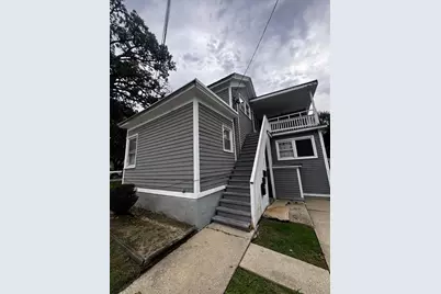 140 College Street #4, Elgin, IL 60120 - Photo 2