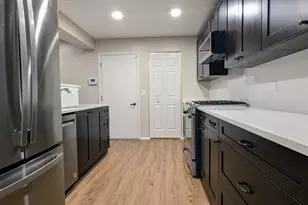 1628 Columbia Cir, Bartlett, IL 60103 - Photo 6