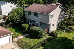 401 Division St, Saint Charles, IL 60174 - Photo 34